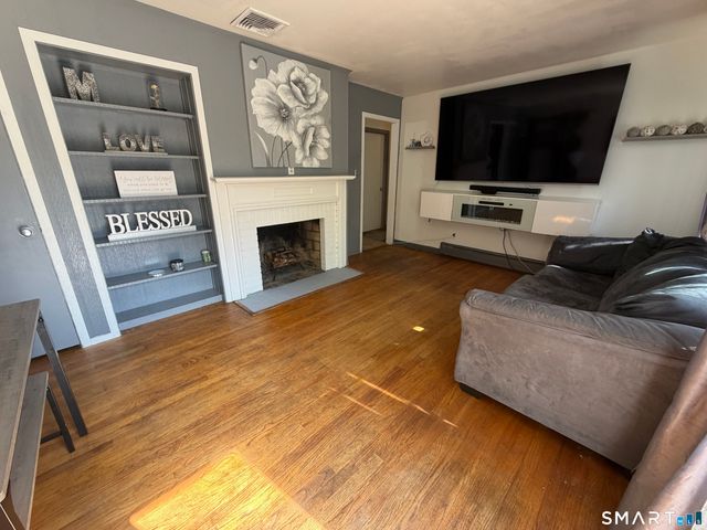 74 Oldham Avenue, Waterbury, CT 06705
