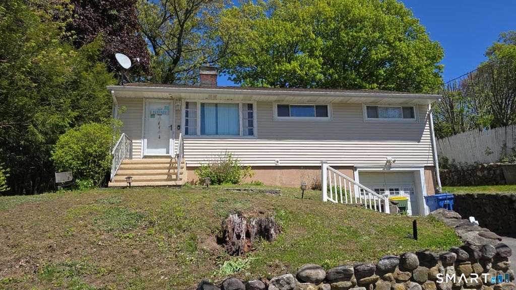 74 Oldham Avenue, Waterbury, CT 06705