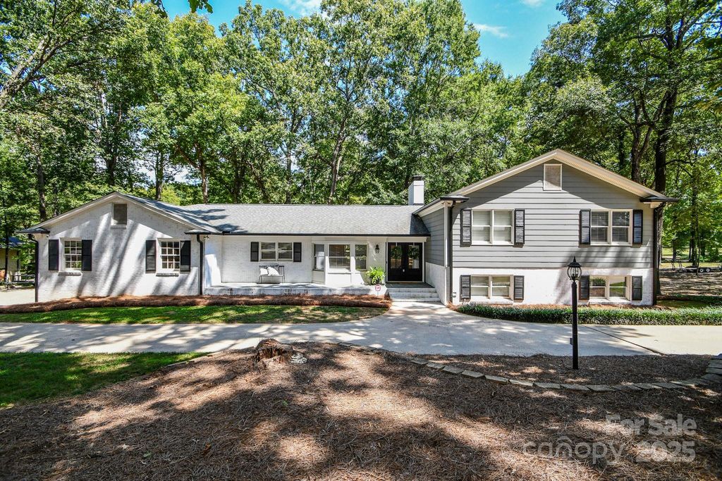 2632 Rolling Hills Drive, Monroe, NC 28110