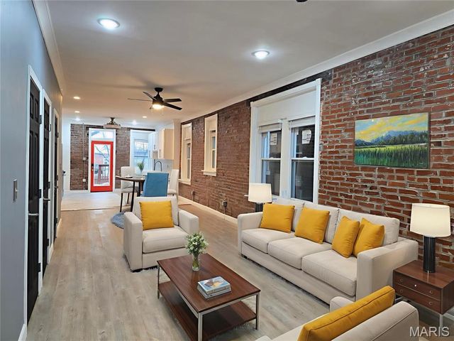 3708 Bamberger Avenue, St Louis, MO 63116