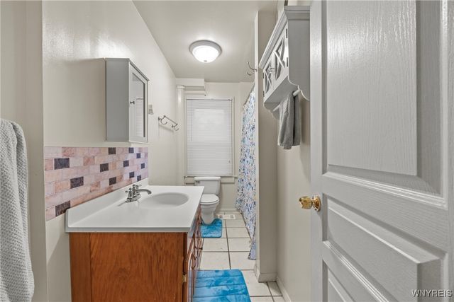 11 Brockway Place, Sweden, NY 14420