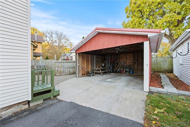 11 Brockway Place, Sweden, NY 14420