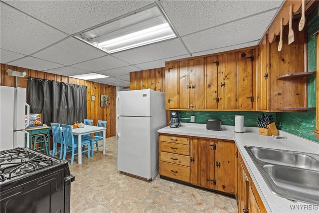 11 Brockway Place, Sweden, NY 14420