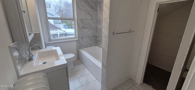 23 Albion Avenue, Albany, NY 12209