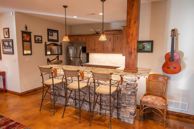 21261 SW Santa Fe Lake Rd, Douglass, KS 67039