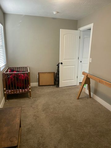 107 Southview Avenue, Ava, MO 65608