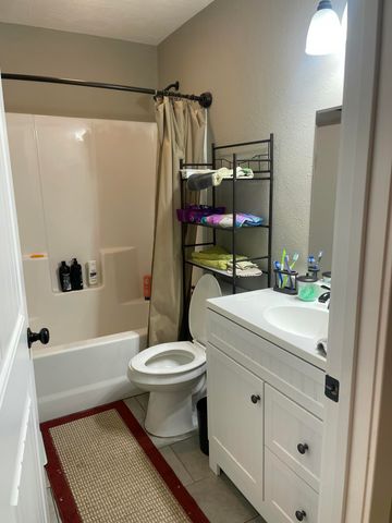 107 Southview Avenue, Ava, MO 65608