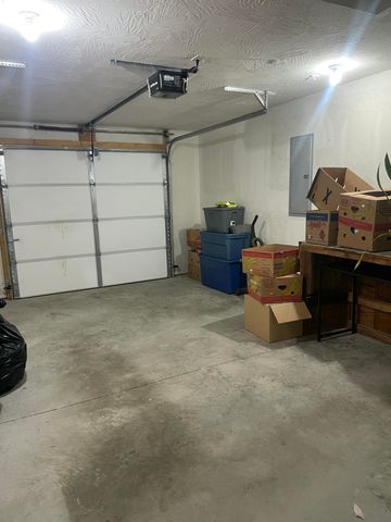 107 Southview Avenue, Ava, MO 65608