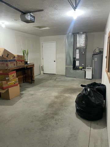 107 Southview Avenue, Ava, MO 65608