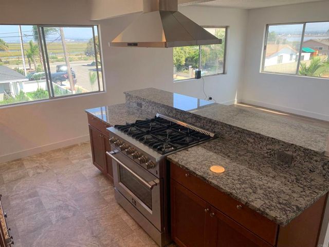 392 94 Delaware Street, Imperial Beach, CA 91932