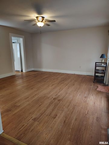 702 N AVENUE C, Canton, IL 61520