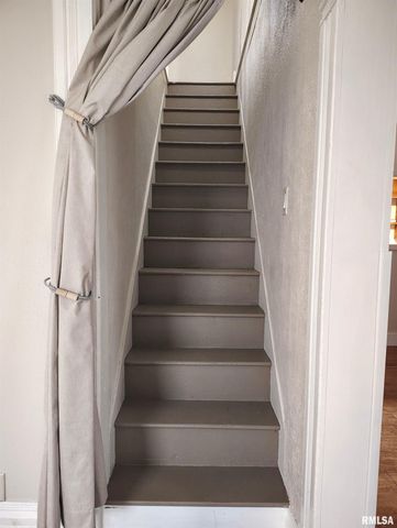 702 N AVENUE C, Canton, IL 61520