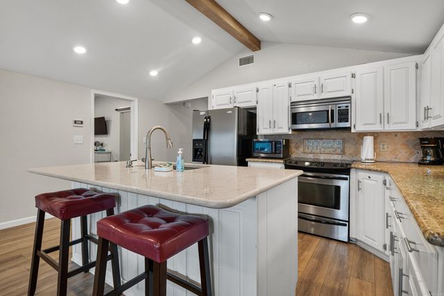310 Houston Drive, Hot Springs, AR 71913