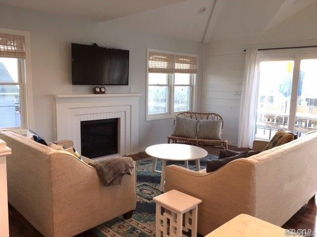 26 Maryland Avenue, Long Beach, NY 11561