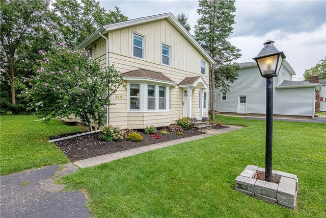 540 Helendale Road, Irondequoit, NY 14609