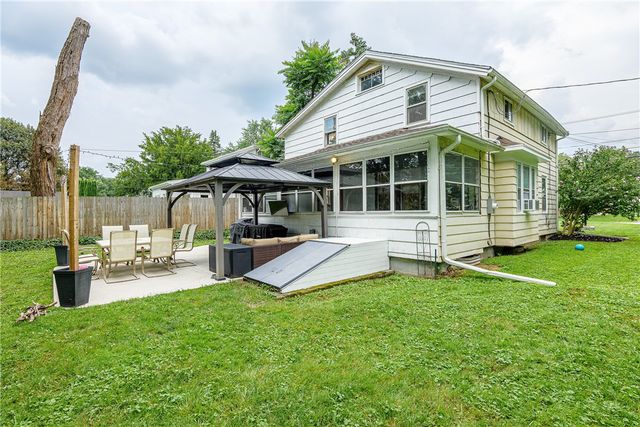 540 Helendale Road, Irondequoit, NY 14609