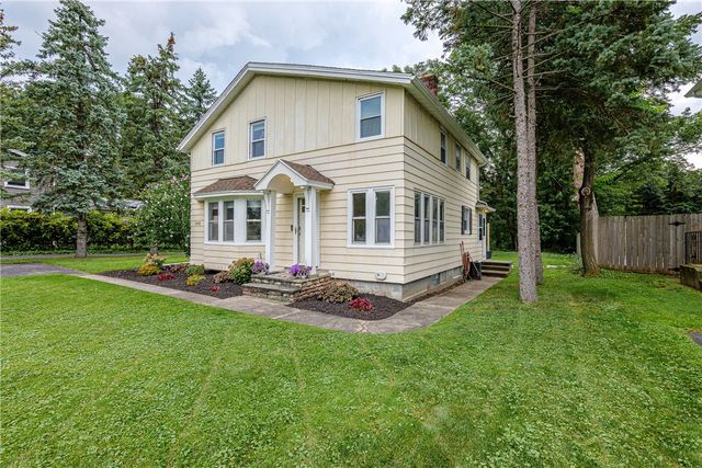 540 Helendale Road, Irondequoit, NY 14609