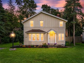 540 Helendale Road, Irondequoit, NY 14609