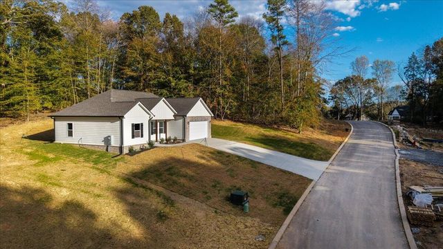 129 County Road 155, Riceville, TN 37370