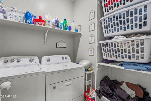 1009 Savoia Place, Horizon City, TX 79928