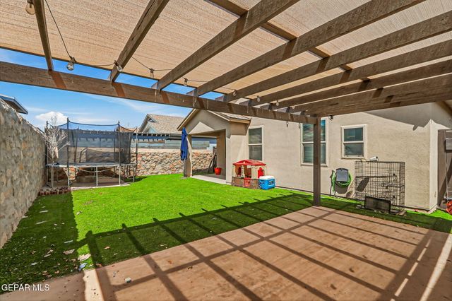 1009 Savoia Place, Horizon City, TX 79928