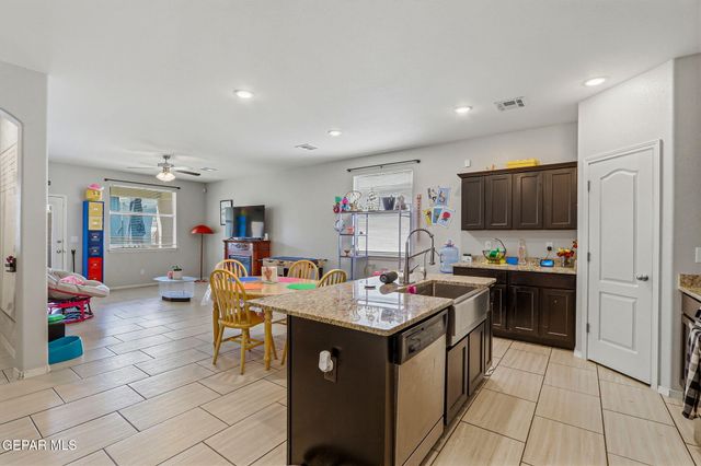 1009 Savoia Place, Horizon City, TX 79928