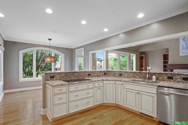 6830 Stonebrook Parkway, Lincoln, NE 68521