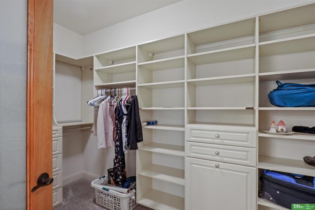 6830 Stonebrook Parkway, Lincoln, NE 68521