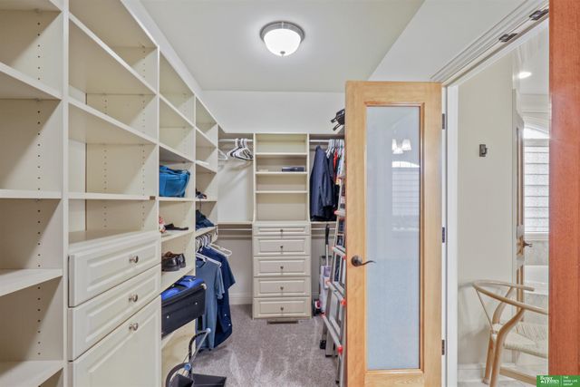 6830 Stonebrook Parkway, Lincoln, NE 68521