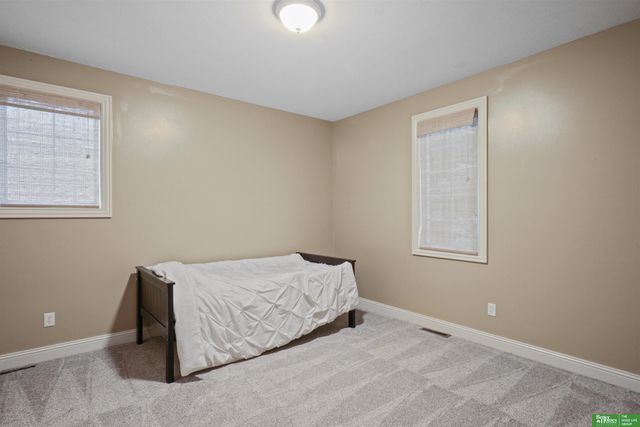 6830 Stonebrook Parkway, Lincoln, NE 68521