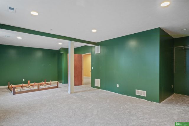 6830 Stonebrook Parkway, Lincoln, NE 68521