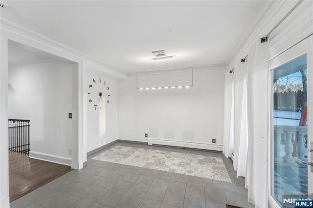 99 Ogle Road, Old Tappan, NJ 07675