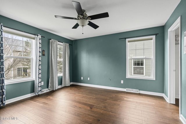 8 Amalia Lane, Rensselaer, NY 12144