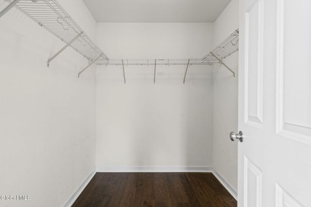 8 Amalia Lane, Rensselaer, NY 12144