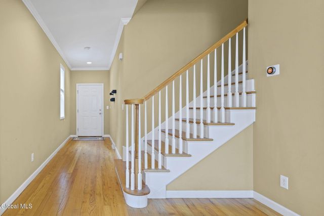 8 Amalia Lane, Rensselaer, NY 12144