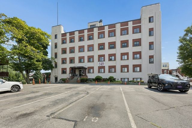 549 E 4th St D5, Boston, MA 02127