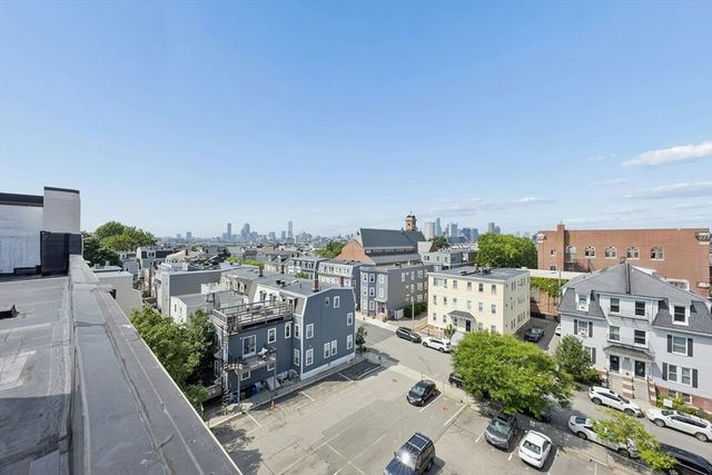 549 E 4th St D5, Boston, MA 02127