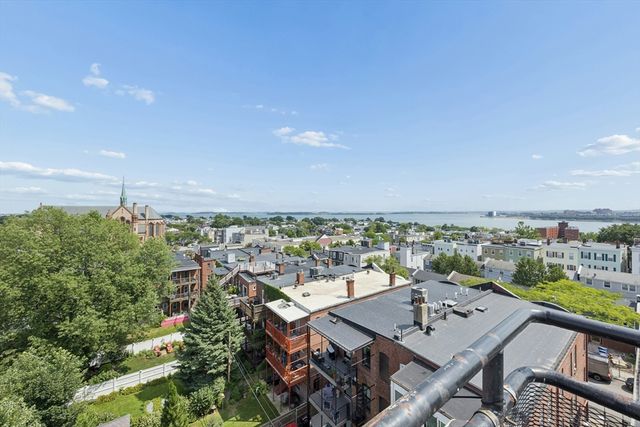 549 E 4th St D5, Boston, MA 02127