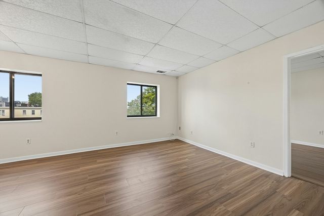 549 E 4th St D5, Boston, MA 02127