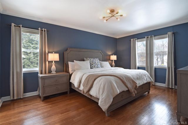 99 Amherst Drive, New Rochelle, NY 10804