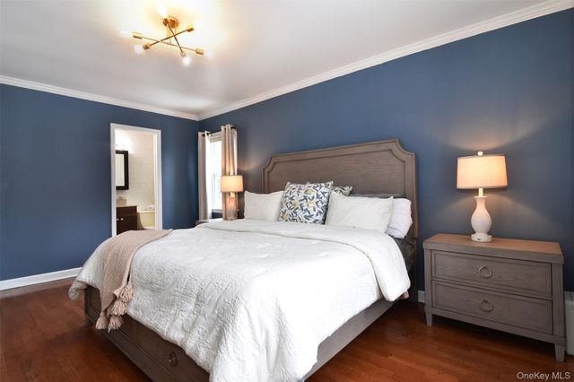 99 Amherst Drive, New Rochelle, NY 10804