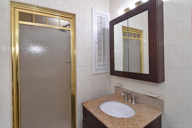 99 Amherst Drive, New Rochelle, NY 10804