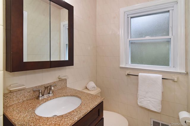 99 Amherst Drive, New Rochelle, NY 10804