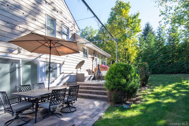 99 Amherst Drive, New Rochelle, NY 10804