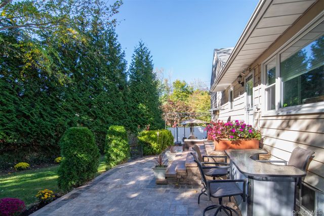 99 Amherst Drive, New Rochelle, NY 10804