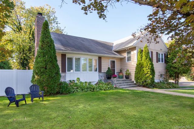 99 Amherst Drive, New Rochelle, NY 10804