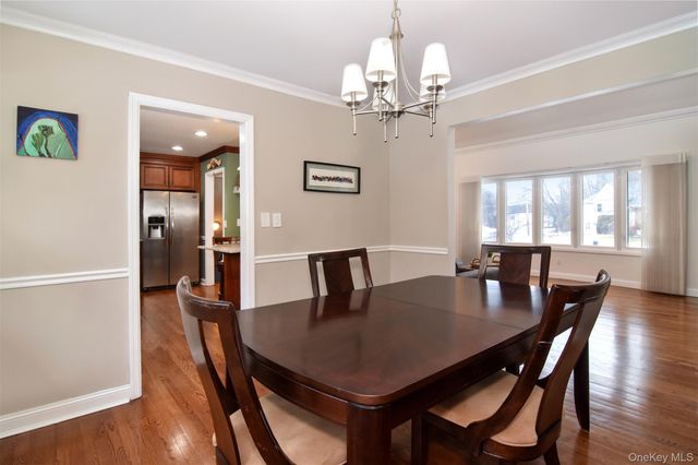 99 Amherst Drive, New Rochelle, NY 10804