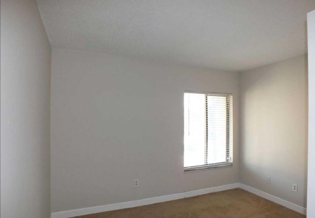 300 E Club Circle 201, Boca Raton, FL 33487