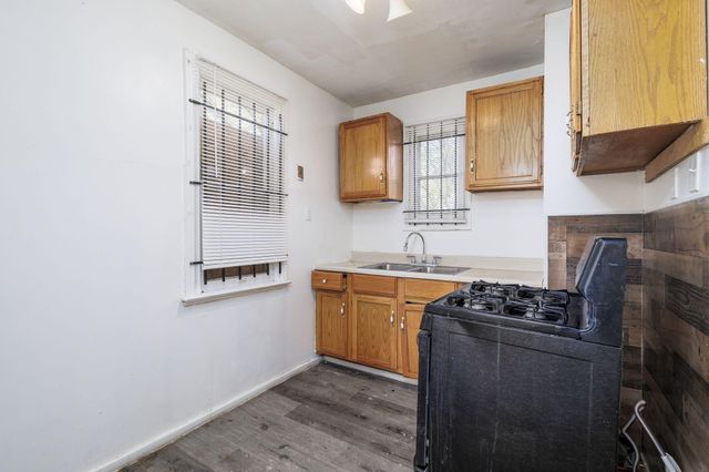 13067 Wade Street, Detroit City, MI 48213