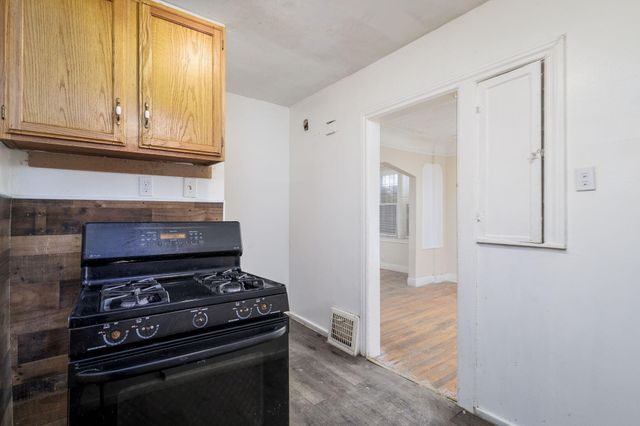 13067 Wade Street, Detroit City, MI 48213